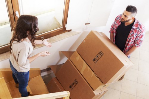 Transparent removals and storage pricing with a free quote concept